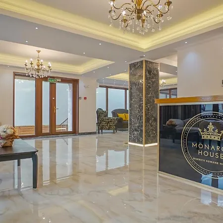 Guest house Monarch House 3*