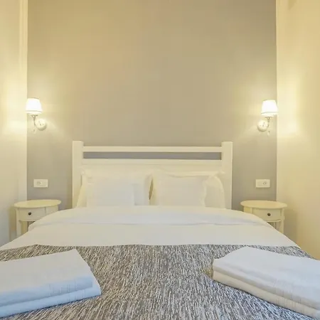 Monarch House Guest house Brasov