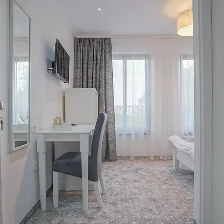 Monarch House Guest house Brasov