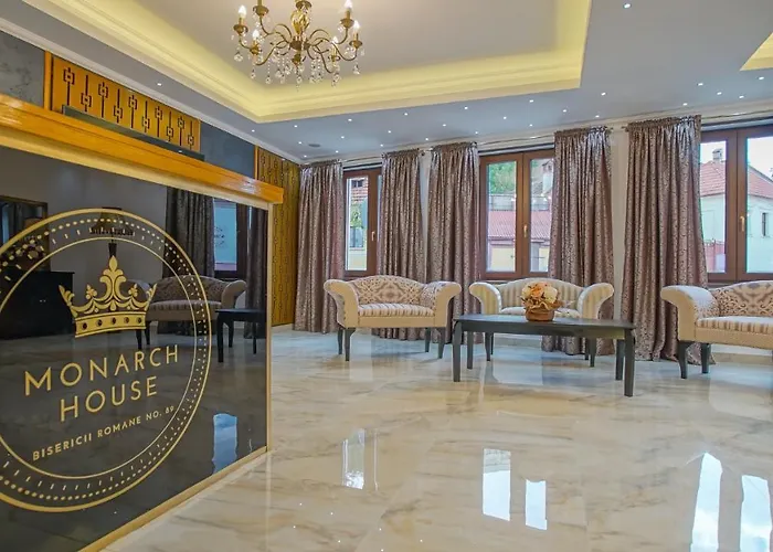Monarch House 3* Braşov