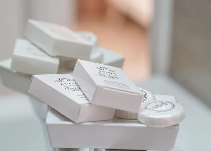 Monarch House Guest house 3*